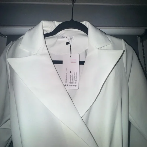 Elegant White Jumpsuit - Picture 5 of 5